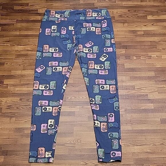 LuLaRoe Retro Tape Cassette Print Leggings Size Tall & Curvy - Picture 2 of 10